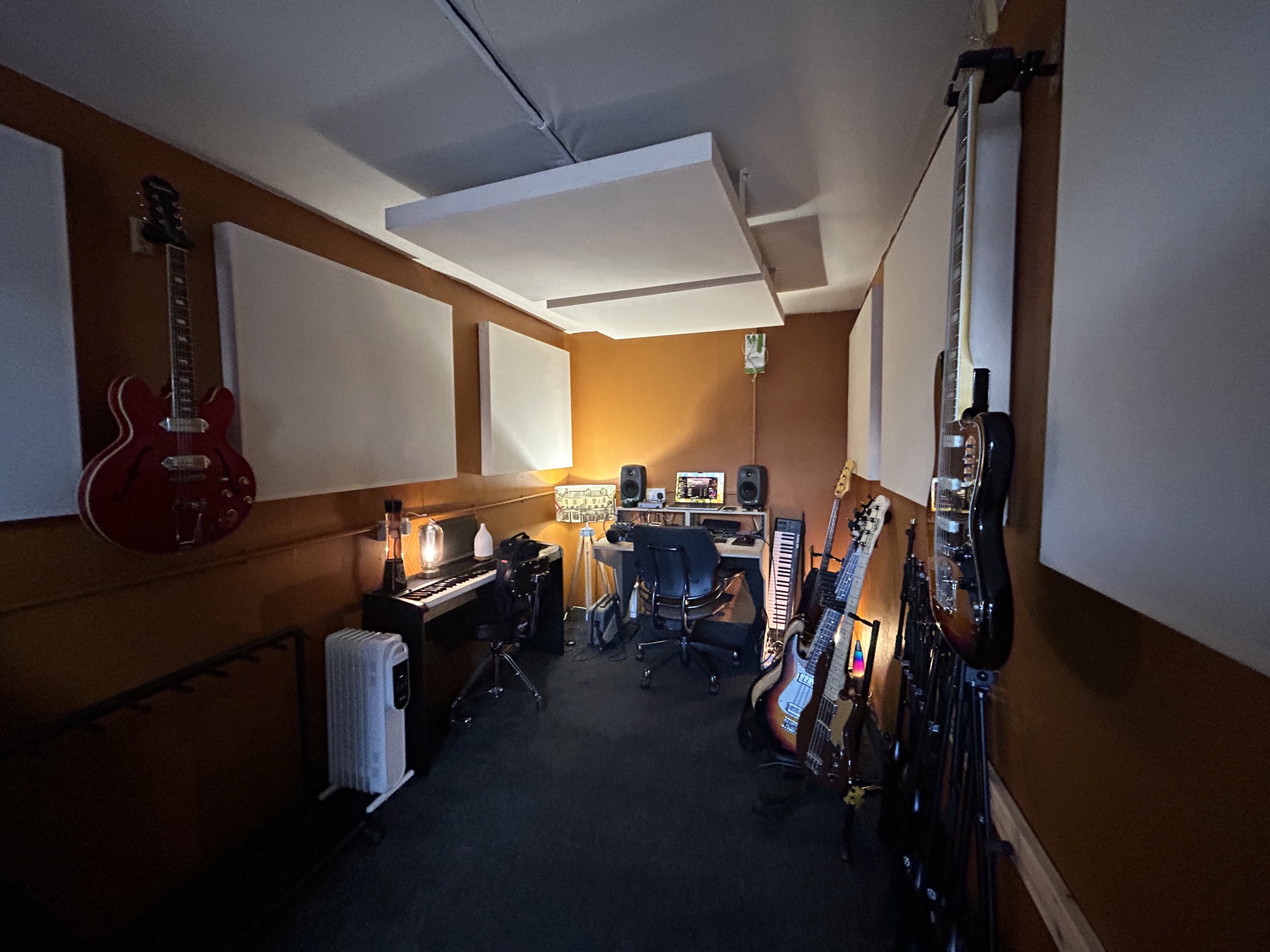 Fraser Grant's recording studio